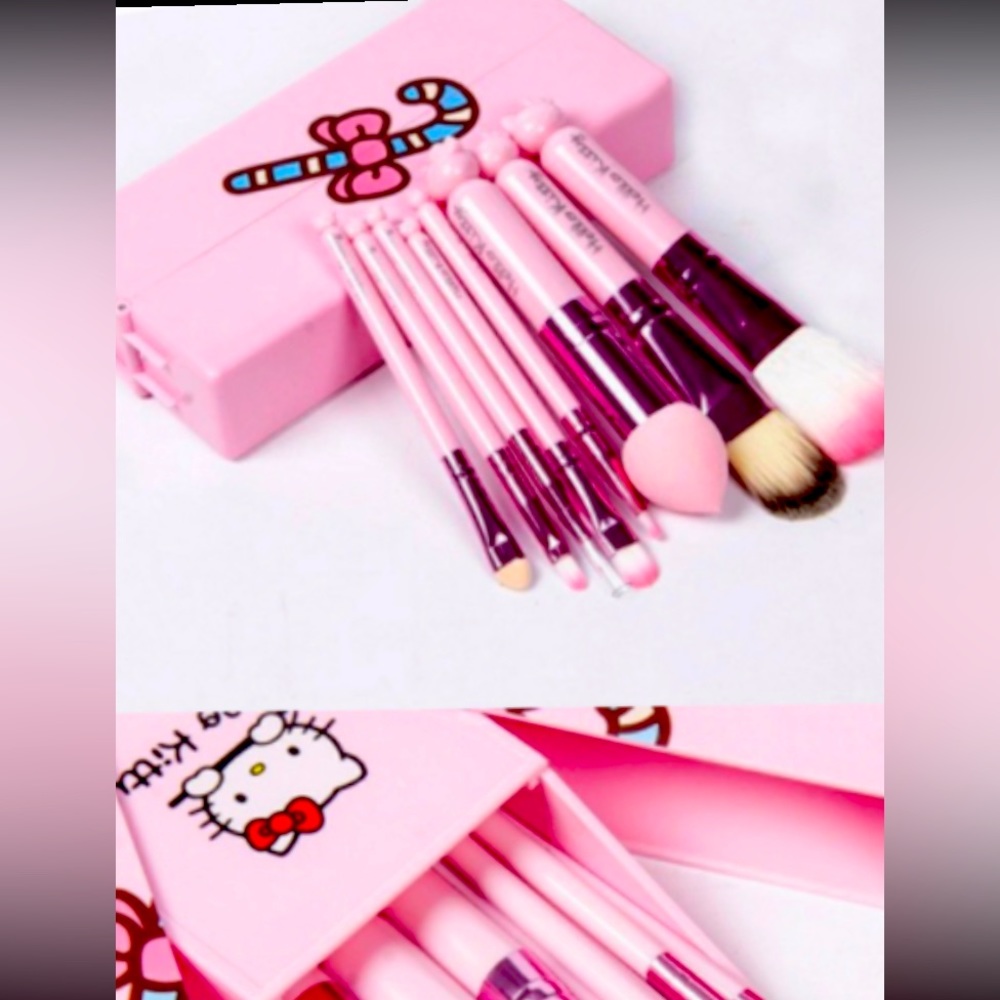 Hello Kitty Makeup Brush Set